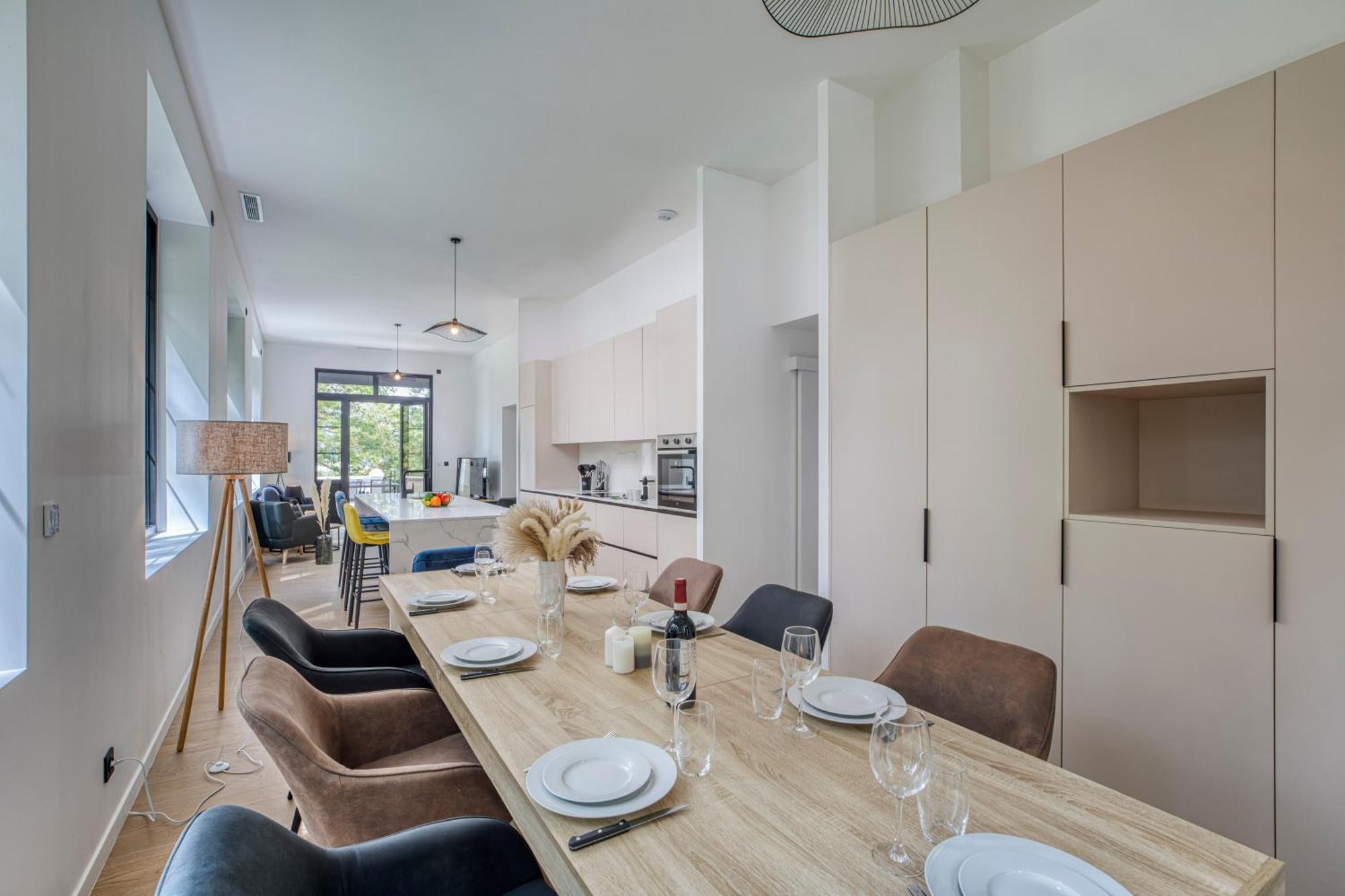 1 - Grand Appartement Spacieux Dans Un Chateau Du 17Eme Siecle, A 15Min De Lyon Vourles Exterior foto