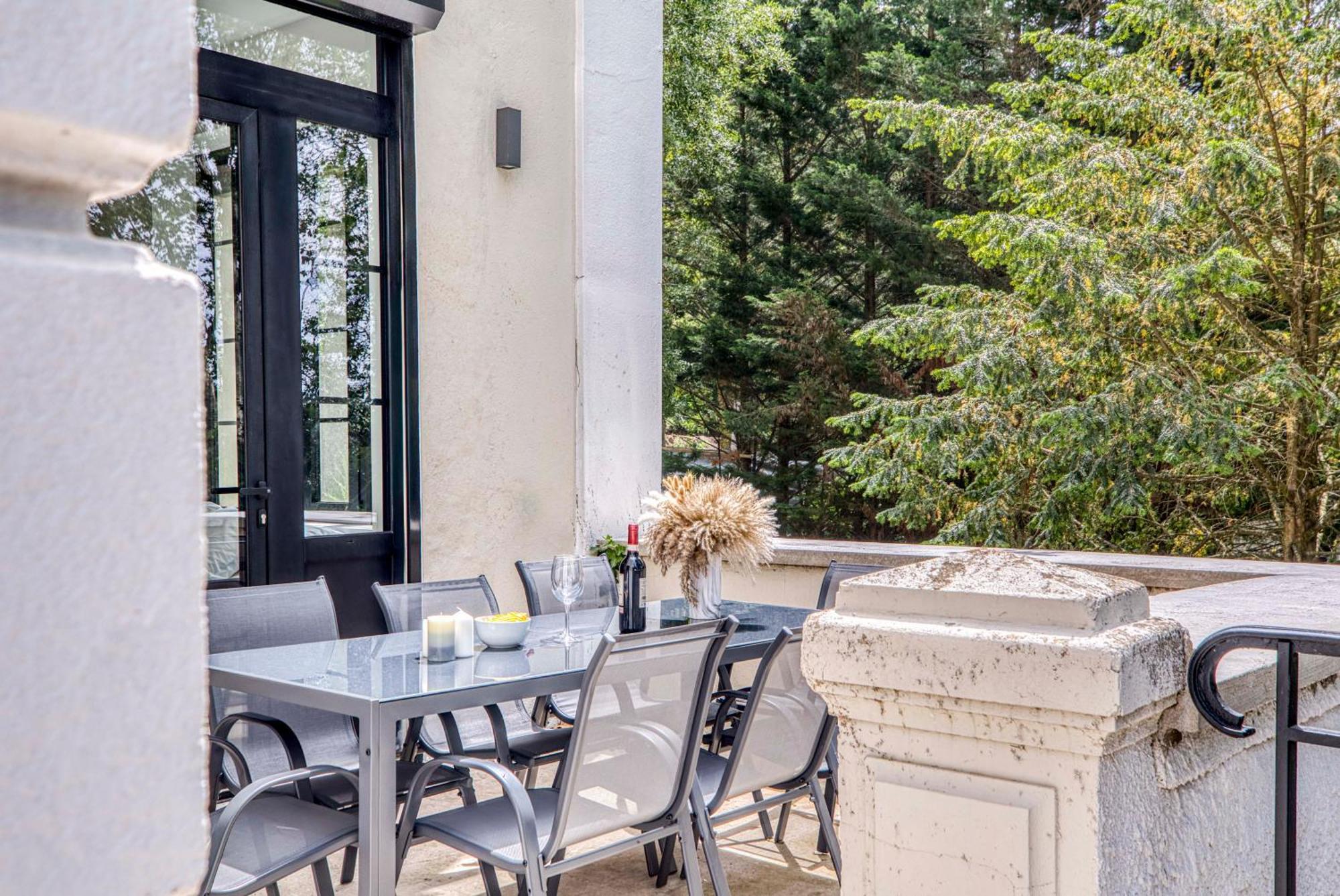 1 - Grand Appartement Spacieux Dans Un Chateau Du 17Eme Siecle, A 15Min De Lyon Vourles Exterior foto